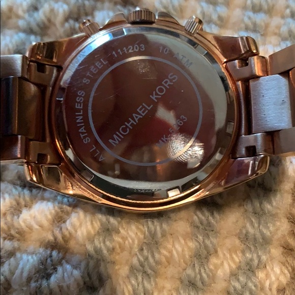 Michael Kors watch - Picture 3 of 3